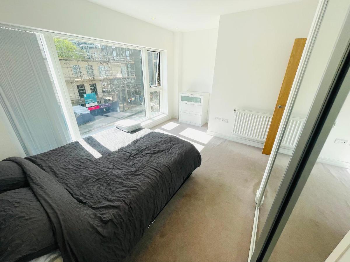 Luxury London Apartment - Steps To East Croydon Train Station Exteriör bild